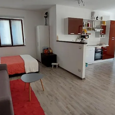 Διαμέρισμα Iris Camblione